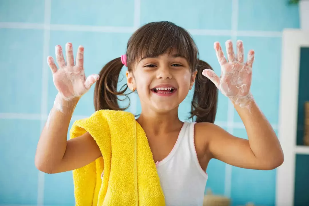 lavarse as mans para evitar a infección por vermes